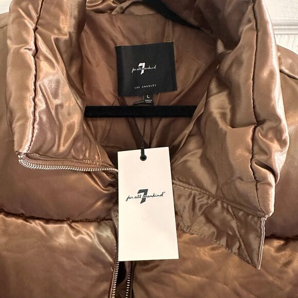 7 For All Mankind Bronze Metallic Cropped Puffer Jacket NWT Clean Girl L $198 - Picture 4 of 6